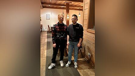 Michael Laumer (l.) und Alexander W&uuml;hr vor Ort beim letzten Pubquiz.