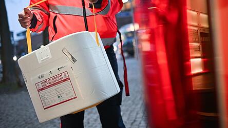 Wie kann es zu mehr Organspenden kommen? (Symbolbild) Wie kann es zu mehr Organspenden kommen? (Symbolbild)
