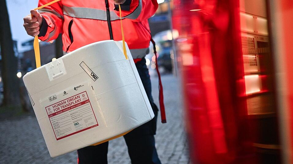 Wie kann es zu mehr Organspenden kommen? (Symbolbild) Wie kann es zu mehr Organspenden kommen? (Symbolbild)
