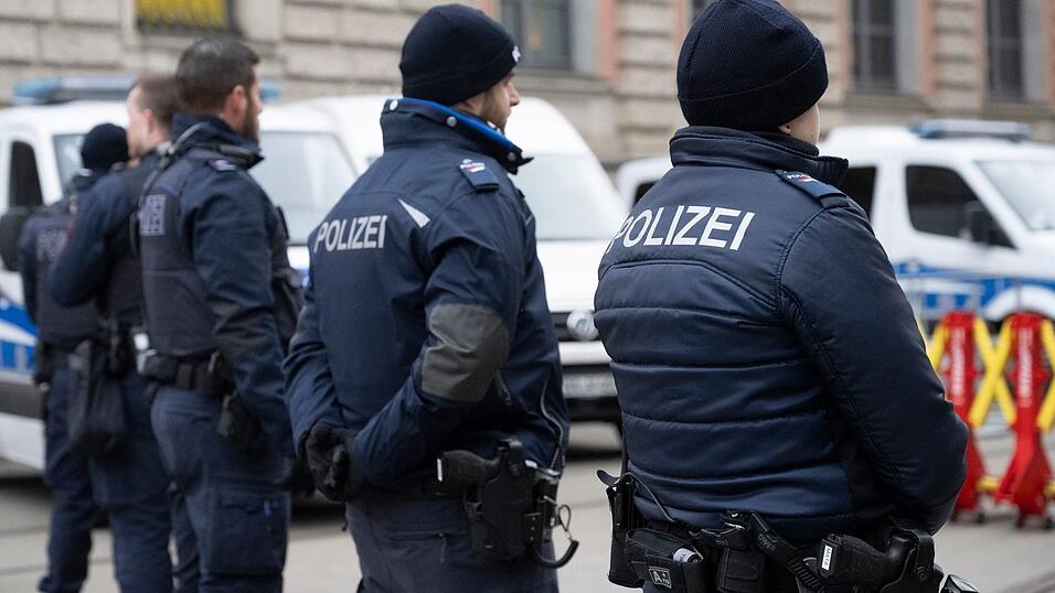 Zahlreiche Polizisten waren im Umfeld der M&uuml;nchner Sicherheitskonferenz im Einsatz.