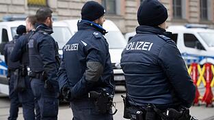 Zahlreiche Polizisten waren im Umfeld der M&uuml;nchner Sicherheitskonferenz im Einsatz.