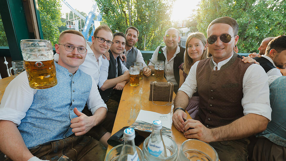 Die Partybilder vom Dienstag, 13. August 2024, aus dem Festzelt Nothaft. Die Partybilder vom Dienstag, 13. August 2024, aus dem Festzelt Nothaft.