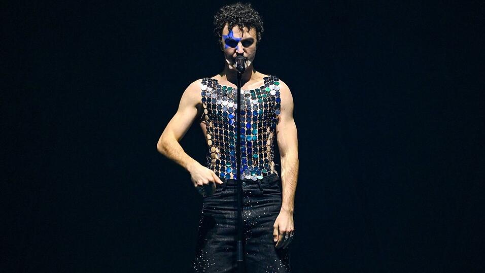 Der 19-jährige Sänger Cosmó vertritt Österreich beim 70. ESC in Wien Der 19-jährige Sänger Cosmó vertritt Österreich beim 70. ESC in Wien