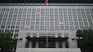 Die USA hatten zuletzt eine Reihe neuer Handelsbeschr&auml;nkungen verh&auml;ngt. Nun schl&auml;gt das chinesische Handelsministerium zur&uuml;ck. (Archivbild)