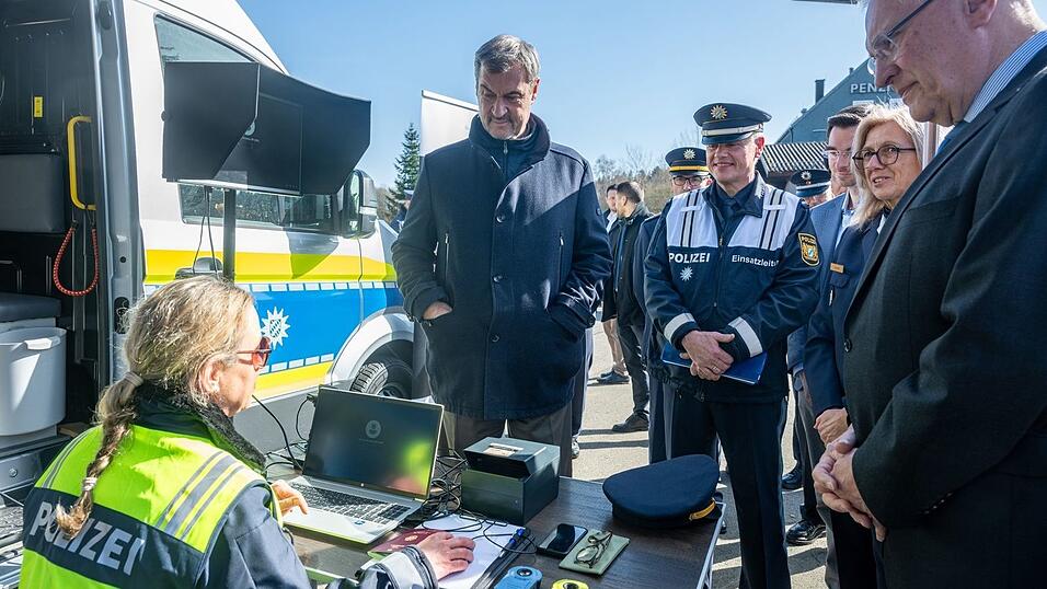 Die bayerische Staatsregierung ist mit der Bilanz der Grenzpolizei zufrieden.