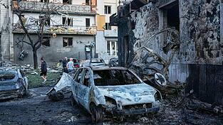 Russland hat die ukrainische Hauptstadt Kiew erneut massiv mit Raketen angegriffen. Russland hat die ukrainische Hauptstadt Kiew erneut massiv mit Raketen angegriffen.