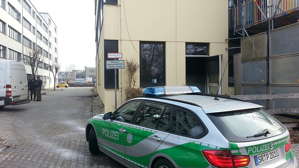 Am Mittwoch ist in der Asylbewerberunterkunft an der Porschestra&szlig;e ein Brand ausgebrochen. Die Polizei geht mittlerweile davon aus, dass die Brandursache wohl technischer Natur war.