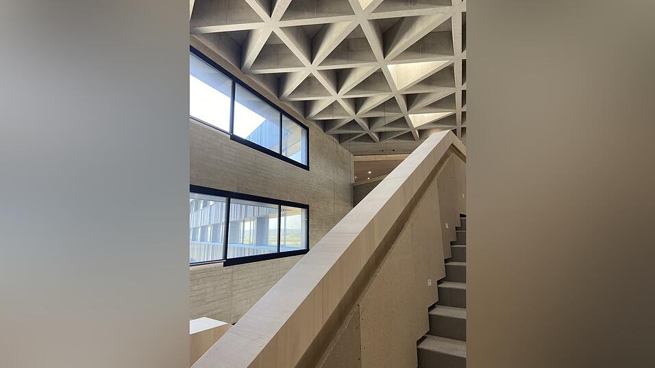 Neben der Haupttreppe gibt es noch acht Nebentrepppenh&auml;user.