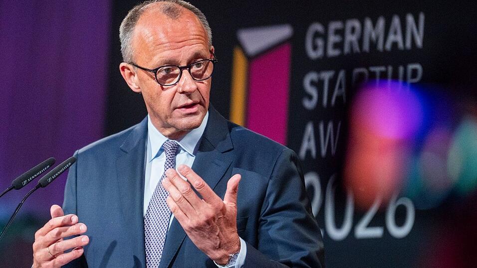 Bundeskanzler Merz versprach, Startups einen roten Teppich auszurollen. Bundeskanzler Merz versprach, Startups einen roten Teppich auszurollen.