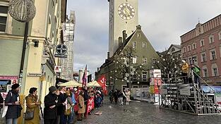 Hasso von Winning freute sich, dass so viele Menschen zur Kundgebung gekommen waren.