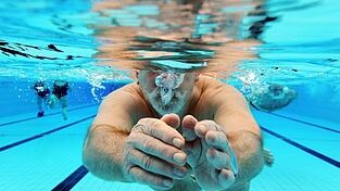 Durch das Wasser zu gleiten, ist f&uuml;r viele ein sch&ouml;nes Gef&uuml;hl.