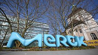 Der Pharma- und Technologiekonzern Merck kauft in den USA zu (Archivbild)