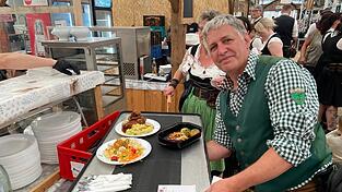 Das leibliche Wohl darf beim Pfingstvolksfest nicht zu kurz kommen.