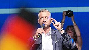 Ulrich Siegmund geht davon aus, „dass wir im November oder Dezember die erste AfD-geführte Regierung in Deutschland haben“. Ulrich Siegmund geht davon aus, „dass wir im November oder Dezember die erste AfD-geführte Regierung in Deutschland haben“.