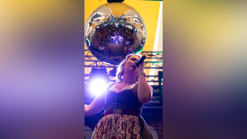 Die Partybilder vom Freitag, 14. August, aus dem Festzelt Reisinger. Die Partybilder vom Freitag, 14. August, aus dem Festzelt Reisinger.