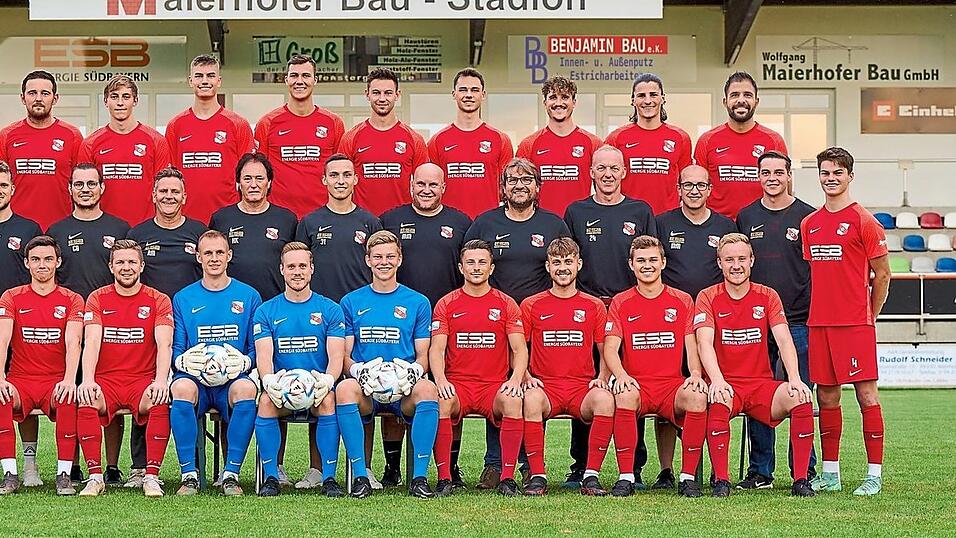 'Unser Kader hat Regionalligaformat', ist sich Hankofens Trainerduo Heribert Ketterl und Tobias Beck unisono einig. 'Unser Kader hat Regionalligaformat', ist sich Hankofens Trainerduo Heribert Ketterl und Tobias Beck unisono einig.