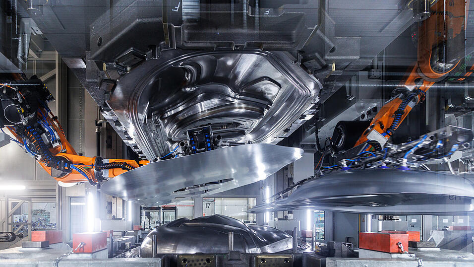 Einblicke in das Presswerk des neuen BMW-Werks in Debrecen (Ungarn). Einblicke in das Presswerk des neuen BMW-Werks in Debrecen (Ungarn).