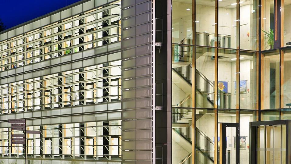 Der TUM-Campus Straubing wird mit zukunftstr&auml;chtigen Technologien zum innovativen Klimaschutz weiter ausgebaut.