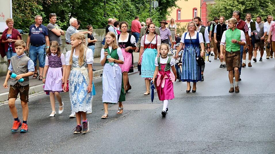 Die schönsten Augenblicke vom Auftakt des Drachenstichfestes am Samstagnachmittag in Furth im Wald. Die schönsten Augenblicke vom Auftakt des Drachenstichfestes am Samstagnachmittag in Furth im Wald.