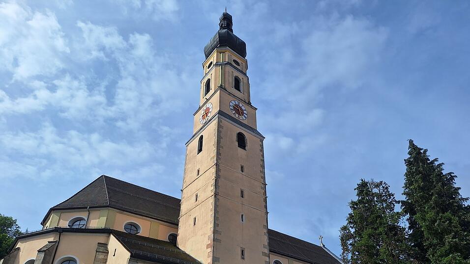 Es ist ein Mammutprojekt - die Sanierung des maroden Kirchturms. Es ist ein Mammutprojekt - die Sanierung des maroden Kirchturms.