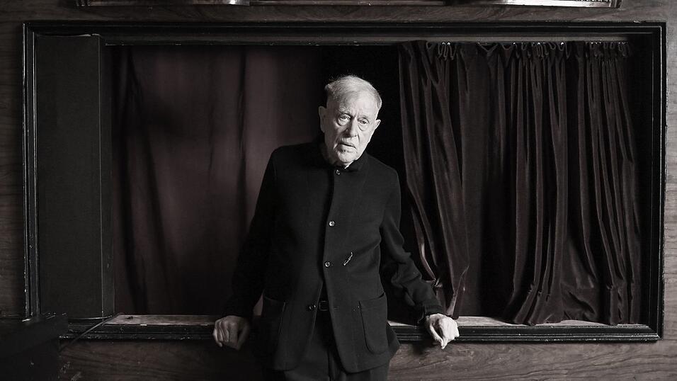 Der Theaterregisseur und Intendant Claus Peymann ist gestorben. (Archivbild)
