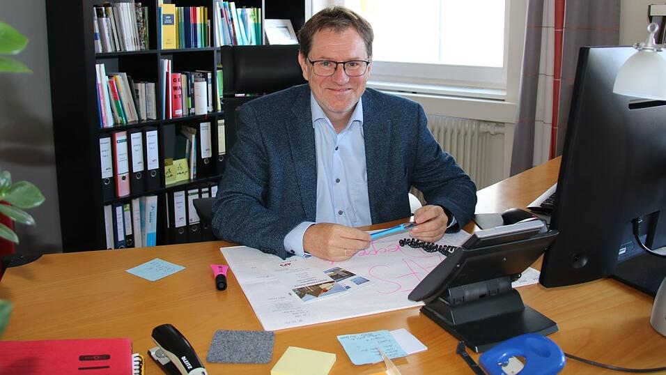 Vorfreude auf die neue Aufgabe: Wolfgang Schneider will als Leiter der Aloys-Fischer-Schule den guten Ruf der Einrichtung weiter stärken und die Schüler ganzheitlich fördern. Vorfreude auf die neue Aufgabe: Wolfgang Schneider will als Leiter der Aloys-Fischer-Schule den guten Ruf der Einrichtung weiter stärken und die Schüler ganzheitlich fördern.