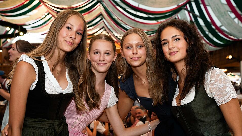 Die Partybilder vom Freitag, 14. August, aus dem Festzelt Weckmann. Die Partybilder vom Freitag, 14. August, aus dem Festzelt Weckmann.