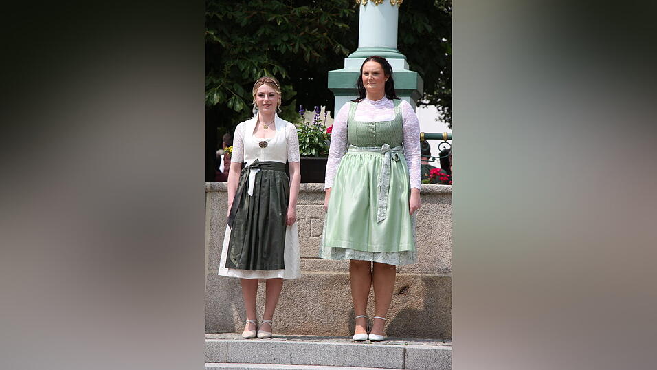 Bilder vom Festakt auf dem Veitsplatz in Bad Kötzting Bilder vom Festakt auf dem Veitsplatz in Bad Kötzting