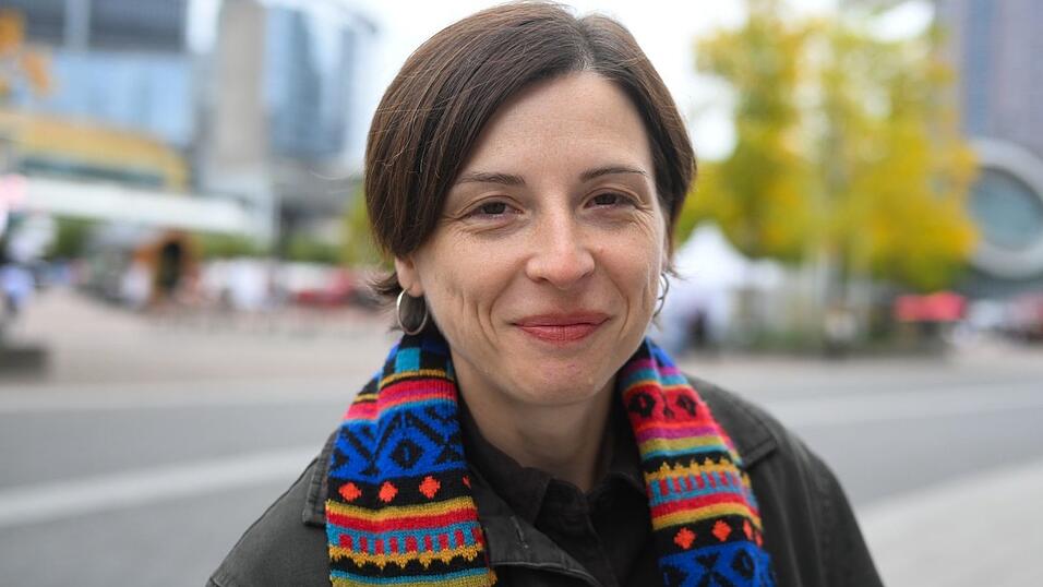 Die Schweizer Autorin Dorothee Elmiger kommt zur Frankfurter Buchmesse. Die Schweizer Autorin Dorothee Elmiger kommt zur Frankfurter Buchmesse.