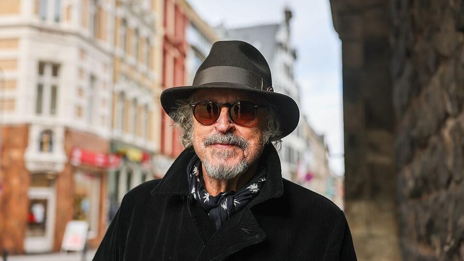 Wolfgang Niedecken findet, dass die katholische Kirche für den laufenden Betrieb des Doms selbst aufkommen muss - anders sieht es bei der Instandhaltung des Weltkulturerbes aus. (Archivbild) Wolfgang Niedecken findet, dass die katholische Kirche für den laufenden Betrieb des Doms selbst aufkommen muss - anders sieht es bei der Instandhaltung des Weltkulturerbes aus. (Archivbild)