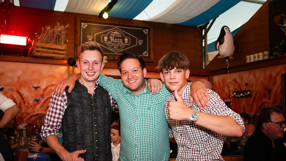 Die Partybilder vom Freitag, 14. August, aus dem Festzelt Wenisch. Die Partybilder vom Freitag, 14. August, aus dem Festzelt Wenisch.