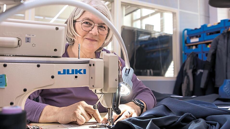 Auch eine Werkstatt zur Fertigung von Bekleidungsmustern soll bei Haix in Plattling entstehen.