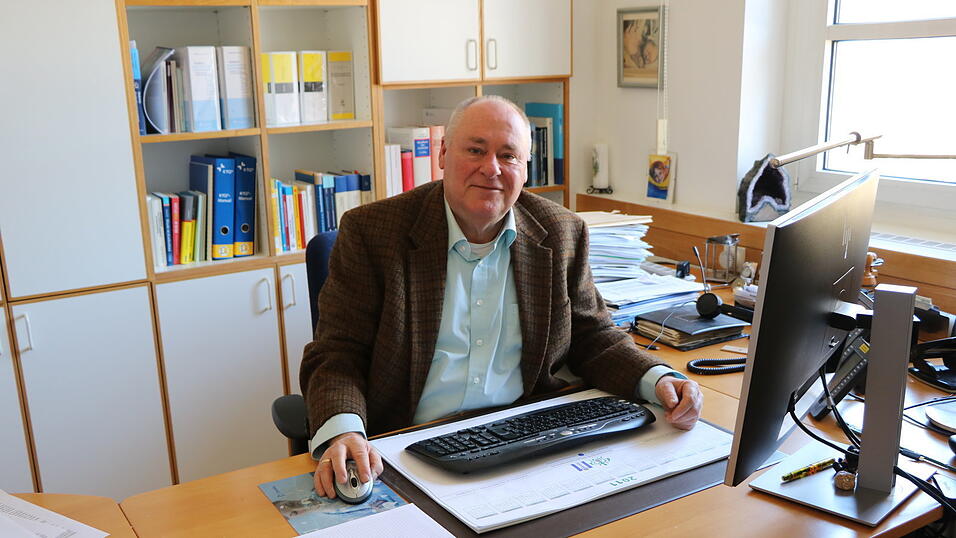 'Klein aber fein' und als 'Juwel' bezeichnet Geschäftsführer Michael Trotz die Orthopädische Fachklinik Schwarzach. 'Klein aber fein' und als 'Juwel' bezeichnet Geschäftsführer Michael Trotz die Orthopädische Fachklinik Schwarzach.