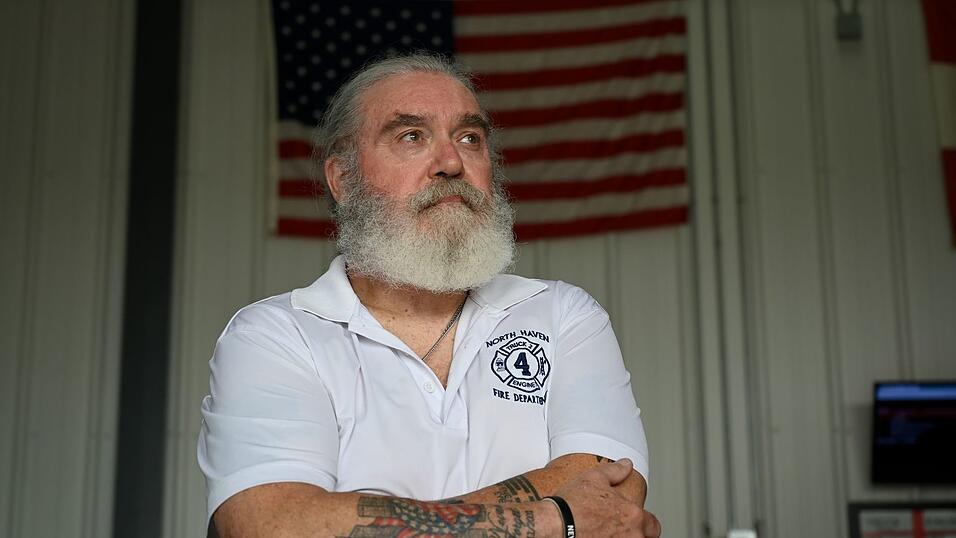 Achtmal hat sich Curt Andrews schon Hautkrebs entfernen lassen m&uuml;ssen - an den Stellen seines K&ouml;rpers, die vor 25 Jahren dem Staub ausgesetzt waren, den die Anschl&auml;ge auf die T&uuml;rme des World Trade Centers verursacht haben.