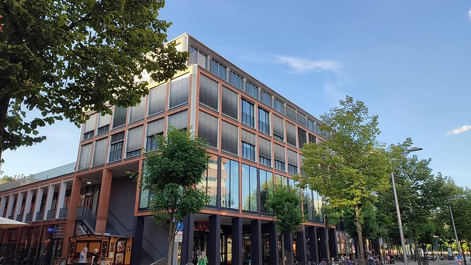 Seit Jahren k&auml;mpft das CCL gerade im ersten Obergeschoss mit Leerst&auml;nden. Mit neuen Konzepten will das Center-Management diesen Trend umkehren. Verhandlungen sollen bereits laufen.