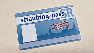 Ein noch unbedruckter Straubing-Pass wartet auf seinen neuen Besitzer.