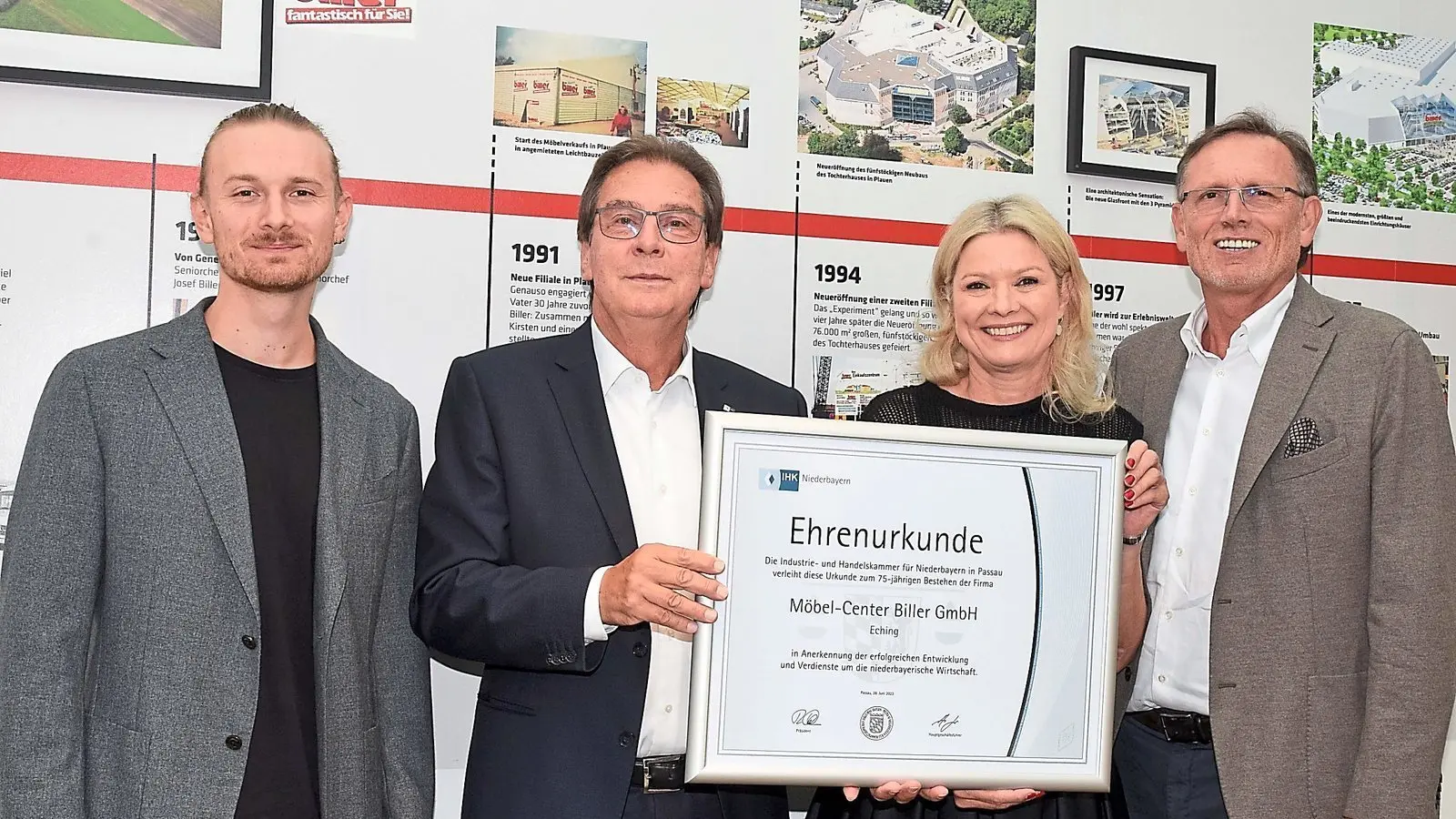 IHK-Ehrenurkunde für 