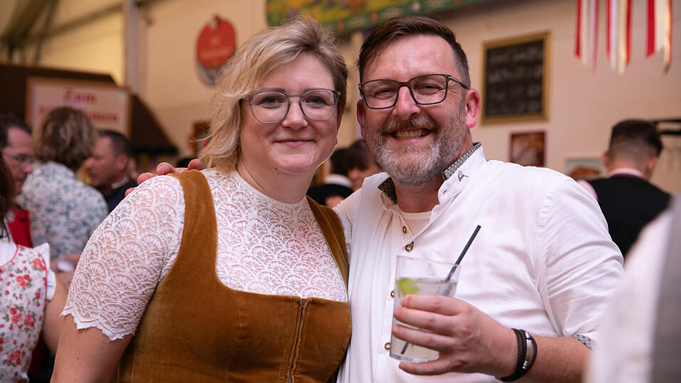 Die Partybilder vom Mittwoch, 13. August, aus dem Festzelt Greindl. Die Partybilder vom Mittwoch, 13. August, aus dem Festzelt Greindl.
