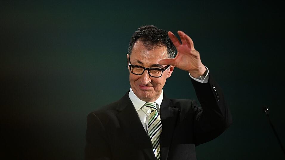 Holte auf den letzten Metern noch auf: Cem Özdemir wird wohl der nächste Ministerpräsident in Baden-Württemberg. Holte auf den letzten Metern noch auf: Cem Özdemir wird wohl der nächste Ministerpräsident in Baden-Württemberg.