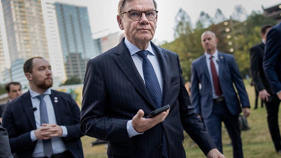 Au&szlig;enminister Wadephul will keine &laquo;Normalit&auml;t&raquo; mit Russland.