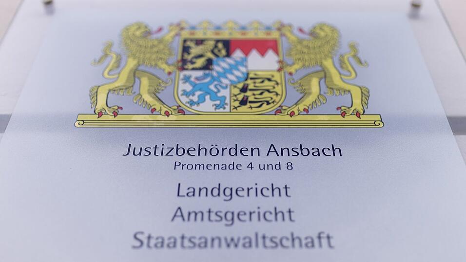 Bewährungsstrafen hat das Landgericht Ansbach im Prozess um den Versuch eines Auftragsmordes ausgesprochen. (Archivbild) Bewährungsstrafen hat das Landgericht Ansbach im Prozess um den Versuch eines Auftragsmordes ausgesprochen. (Archivbild)