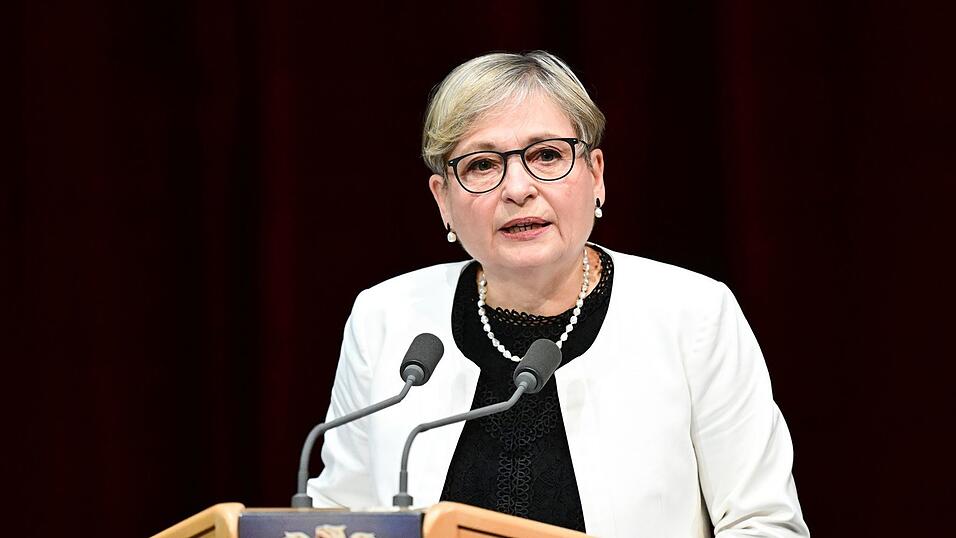Keiner hielt das Amt so lange inne wie Vorgängerin Bettina Limperg. Keiner hielt das Amt so lange inne wie Vorgängerin Bettina Limperg.