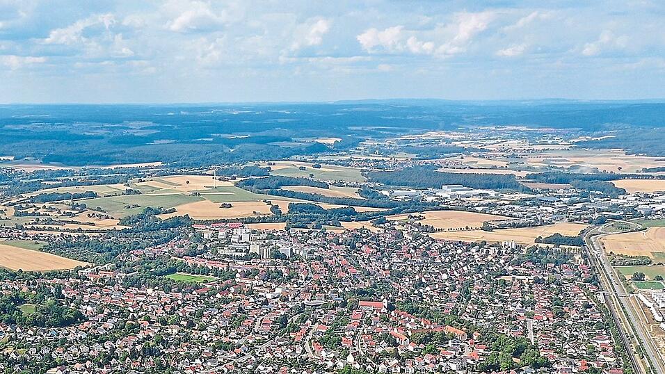 Zwischen der nordöstlichen Stadtgrenze und dem Gewerbegebiet Haslbach, östlich und westlich der Pilsenallee liegt das Planungsgebiet Regensburg Nord.
