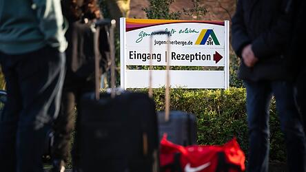 Viele erinnern sich noch nach Jahren an die Fahrten mit der Schule. (Symbolbild)