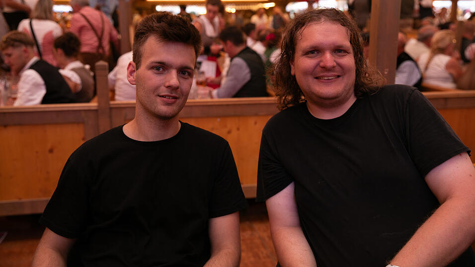 Die Partybilder vom Samstag, 9. August, aus dem Festzelt Krönner. Die Partybilder vom Samstag, 9. August, aus dem Festzelt Krönner.