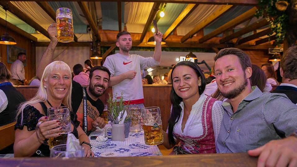 Die Partybilder vom Samstag, 13. August 2022, aus dem Festzelt Wenisch.