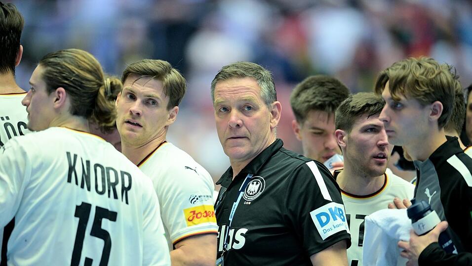 Bundestrainer Alfred Gislason leistet sich in der Schlussphase einen Fauxpas.