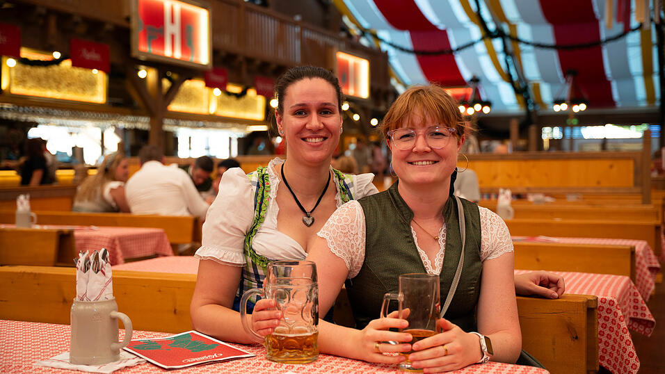 Die Partybilder vom Donnerstag, 13. August, aus dem Festzelt Krönner. Die Partybilder vom Donnerstag, 13. August, aus dem Festzelt Krönner.