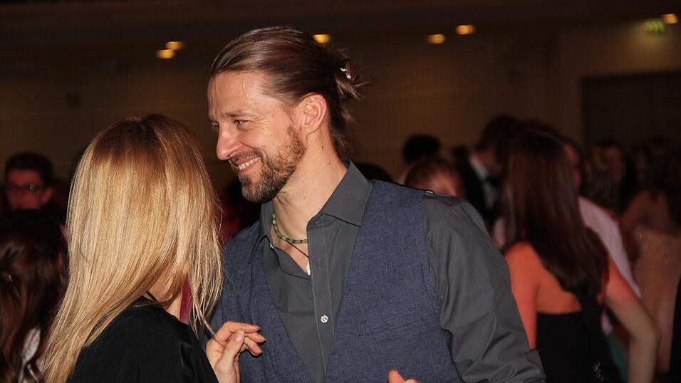 Die Bilder vom Abschlussball der Tanzschule Seidel in der Fraunhofer-Halle am 28. November. Die Bilder vom Abschlussball der Tanzschule Seidel in der Fraunhofer-Halle am 28. November.