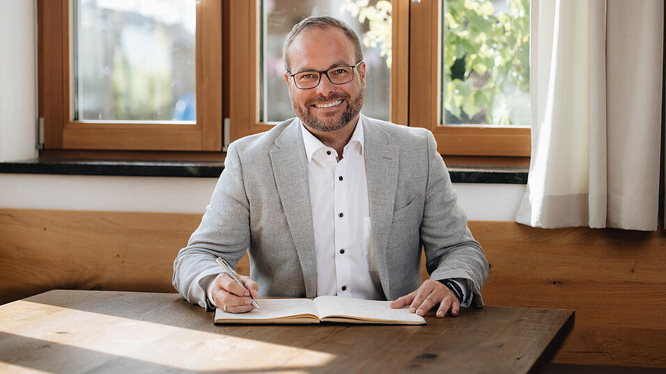 Martin Angstl ist seit gut 100 Tagen im Amt als B&uuml;rgermeister der Gemeinde Vilsheim.